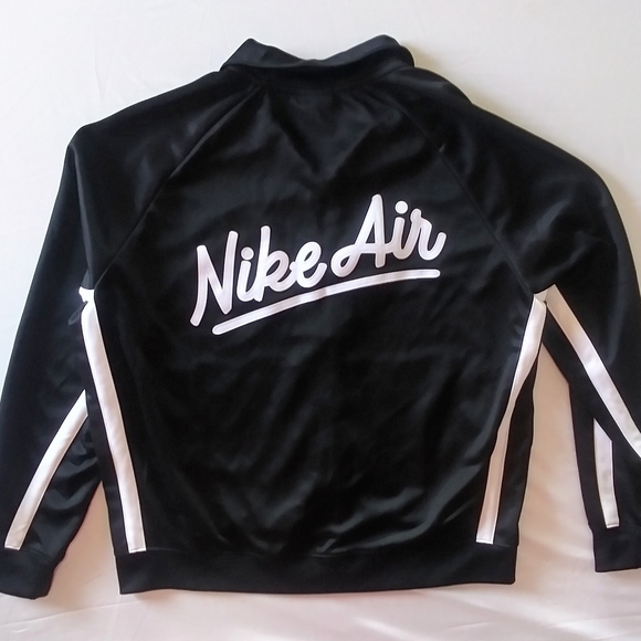nike air track jacket